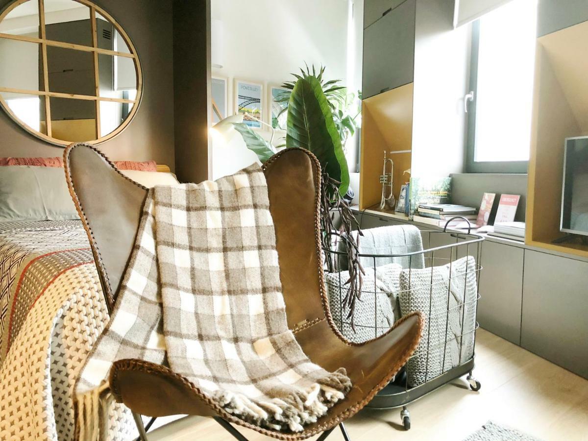 Homeintown Camoes - Downtown Elegant Ac & Wifi * Porto